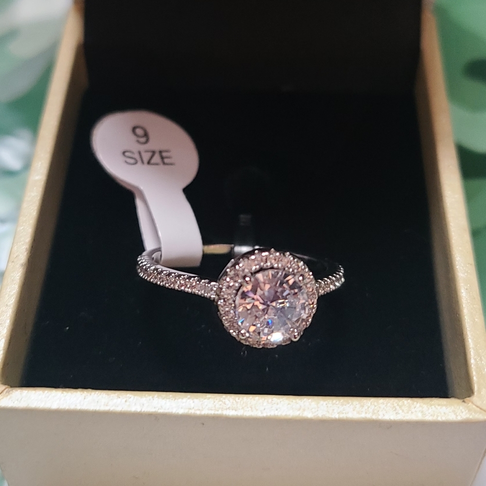 Peermont Halo Ring